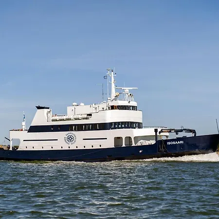 Boat Isosaari Hotelli 2*